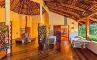 Loharano Lodge Nosy-Be Extérieur photo